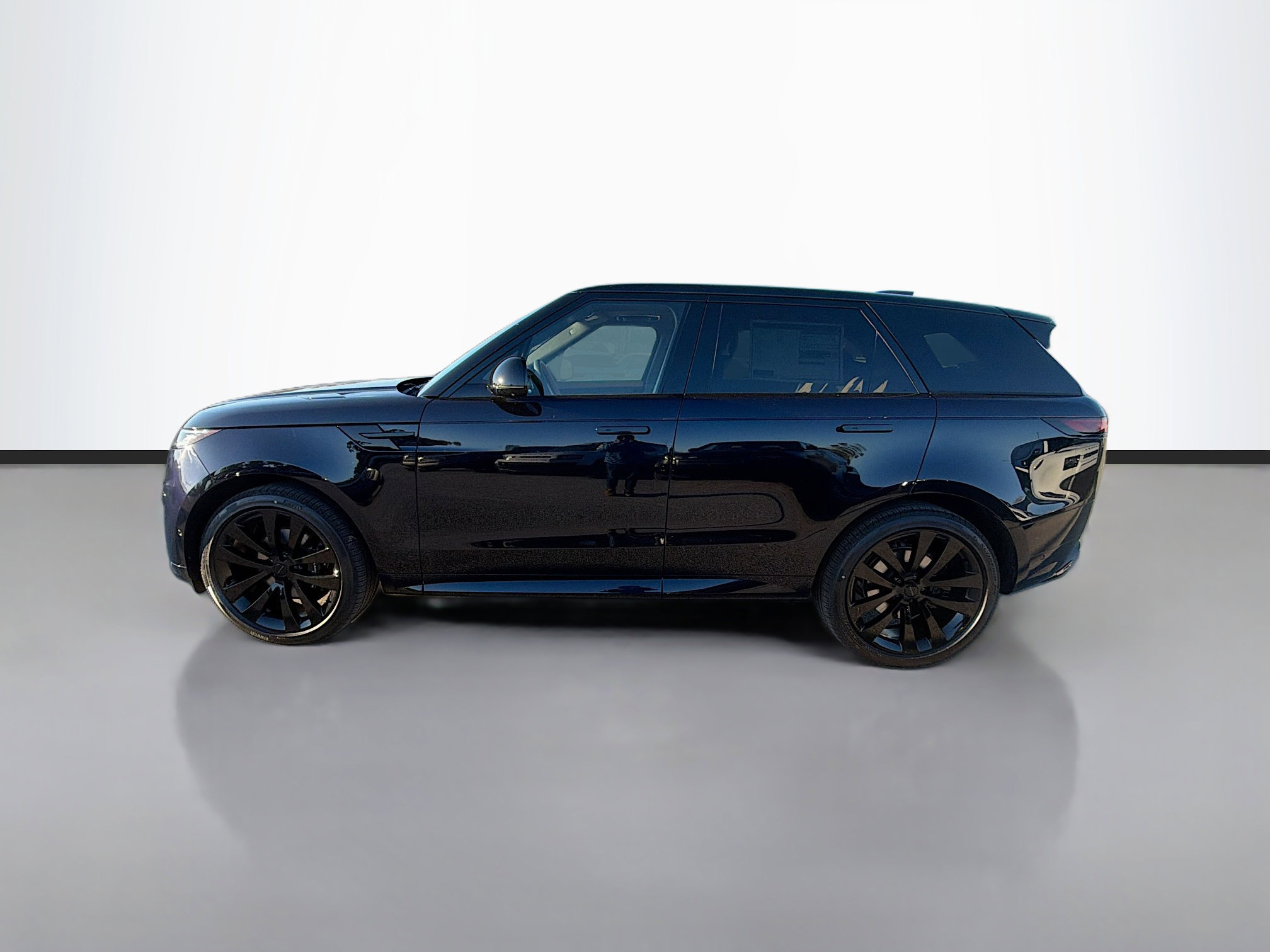 New 2026 Land Rover Range Rover Sport Dynamic SE image 2