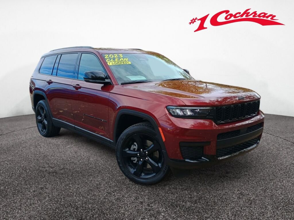 Used 2023 Jeep Grand Cherokee L Laredo image 1