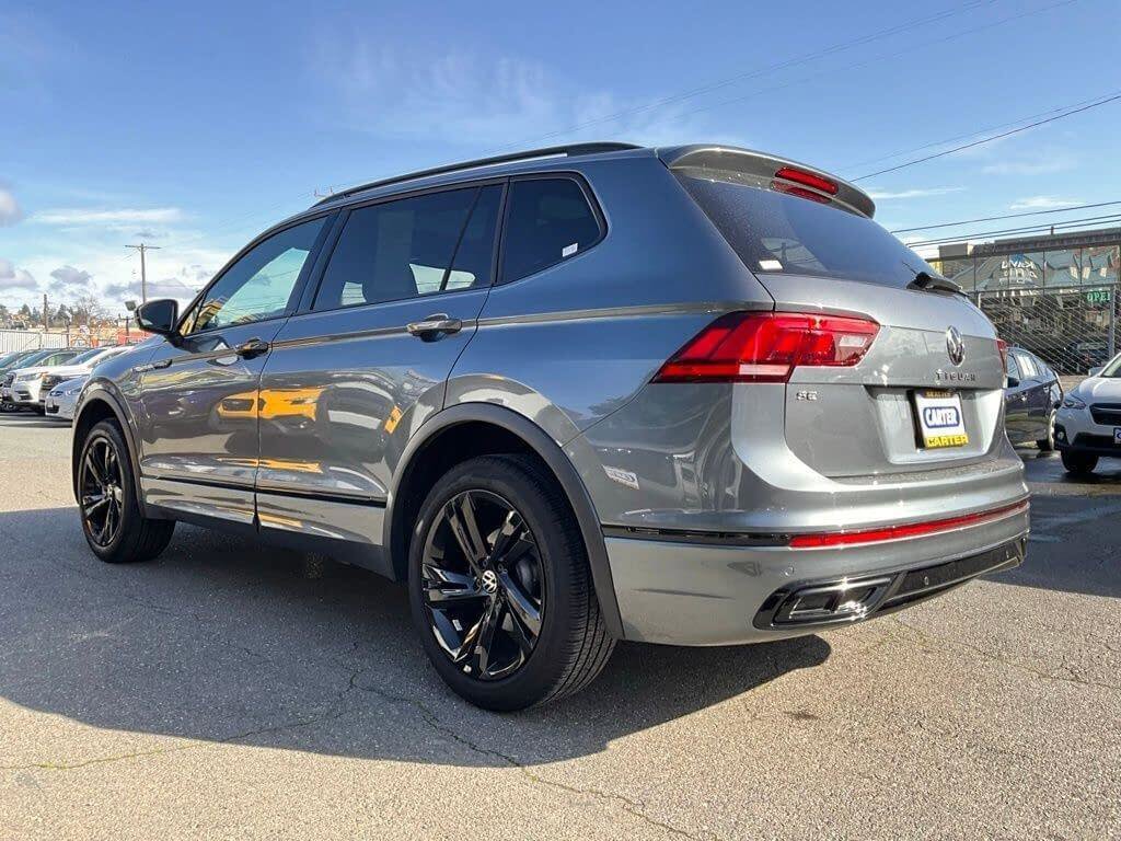 Used 2023 Volkswagen Tiguan SE R-Line image 6
