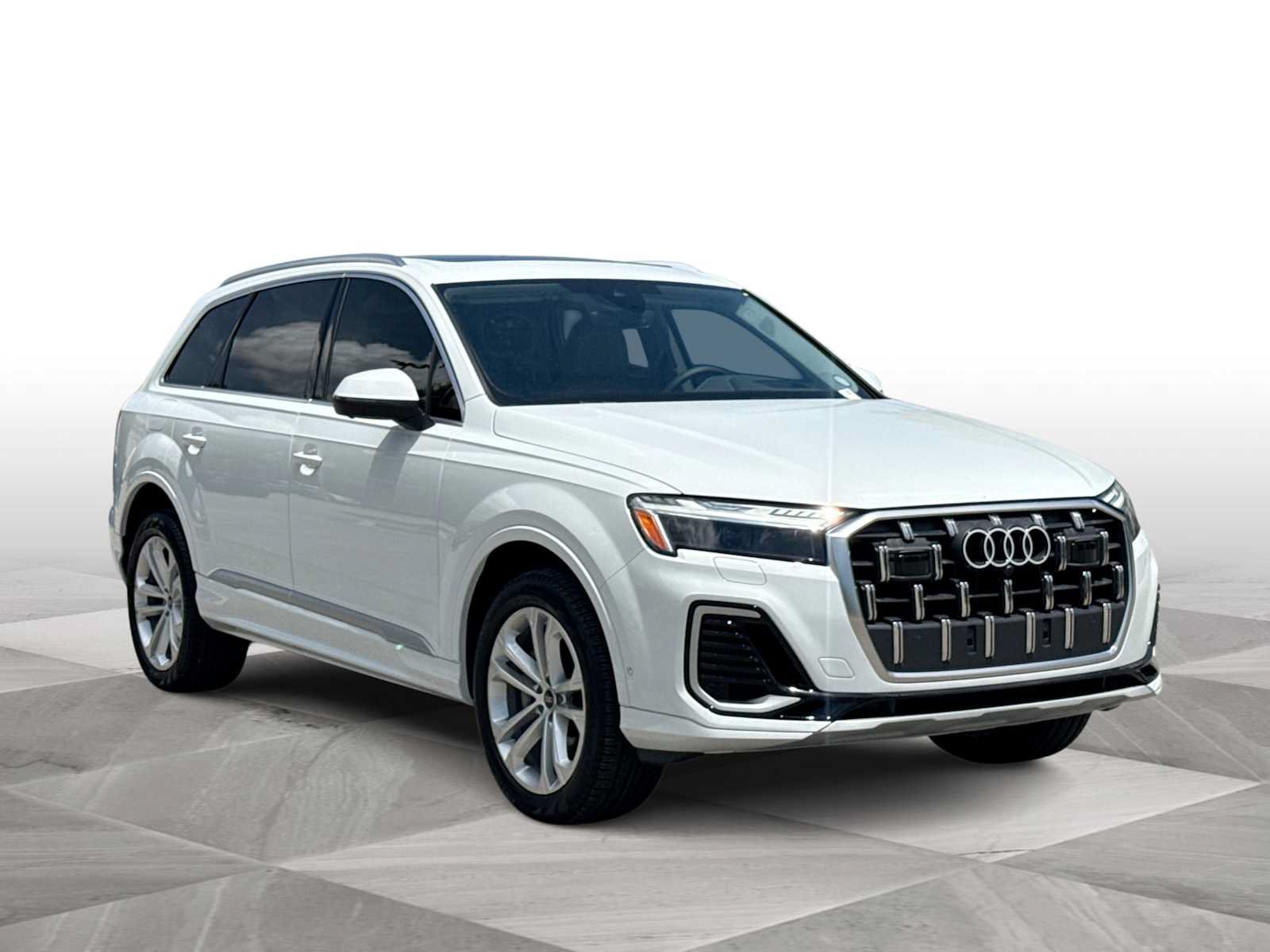 Used 2025 Audi Q7 3.0T Prestige AWD/4WD image 2