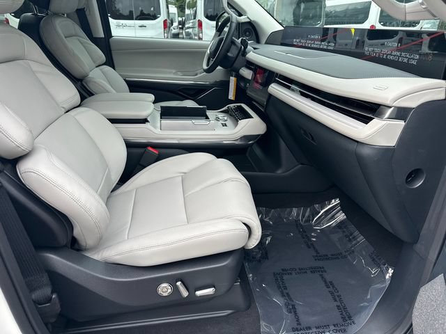 New 2026 Lincoln Navigator Reserve AWD/4WD image 15