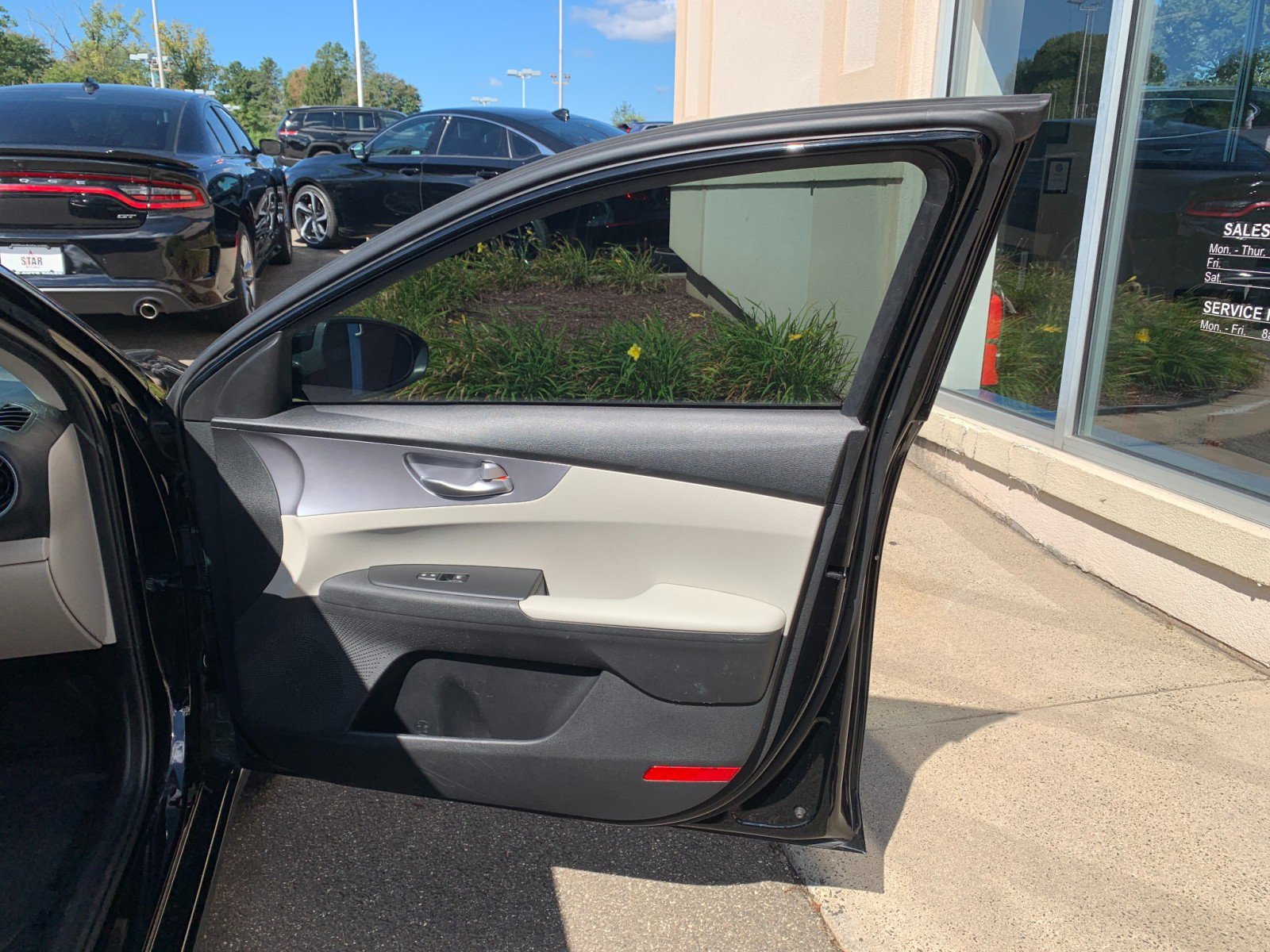 Used 2023 Kia Forte LXS FWD image 32