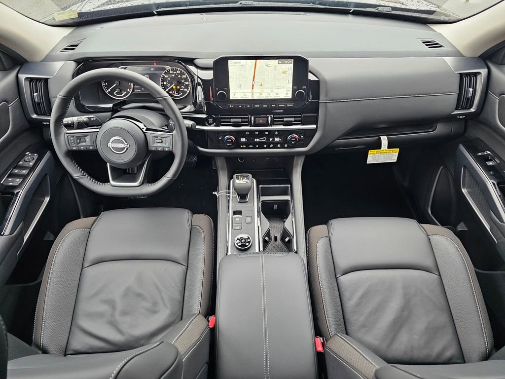 New 2025 Nissan Pathfinder SL image 14