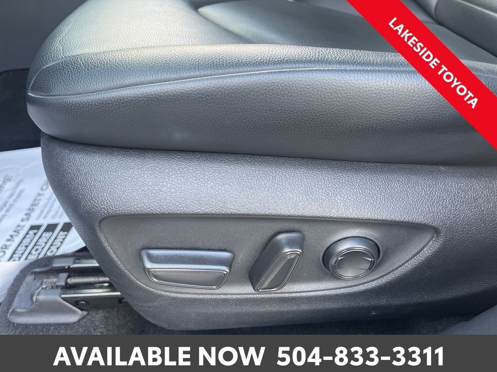 Used 2023 Toyota Highlander XLE image 26