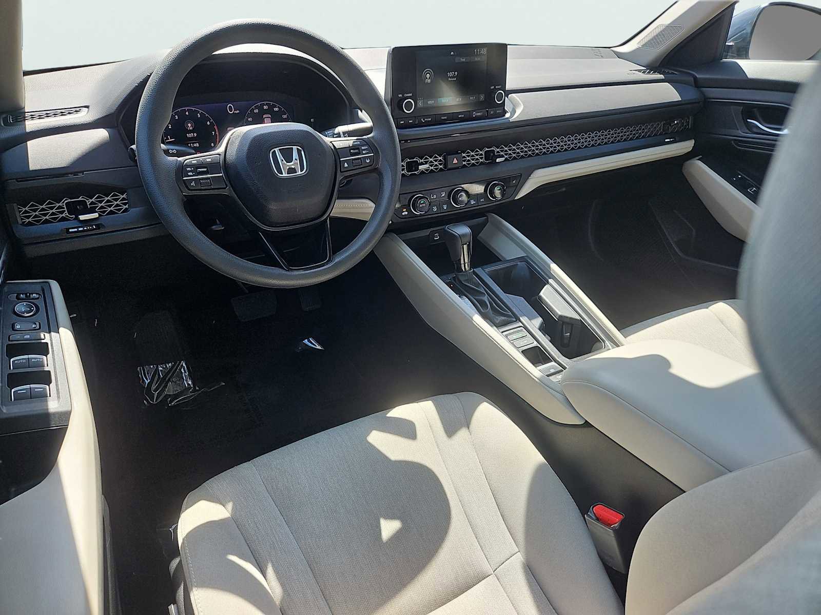 Used 2023 Honda Accord EX image 11