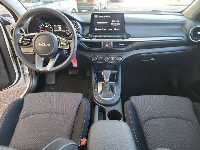 Used 2024 Kia Forte LXS image 9