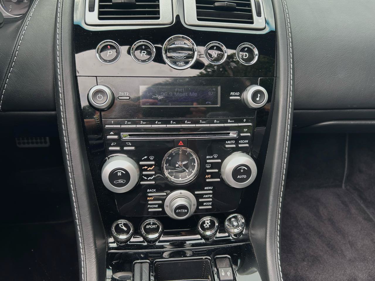 Used 2011 Aston Martin DBS Volante RWD image 19