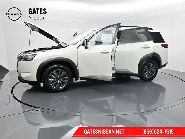 Used 2024 Nissan Pathfinder SV image 61