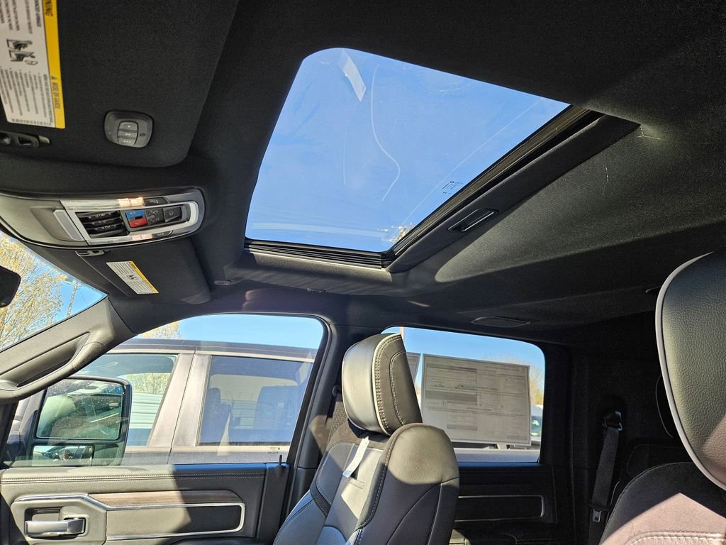 New 2026 RAM 2500 Laramie w/ Night Edition AWD/4WD image 29