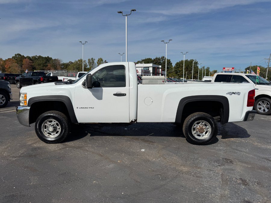 Used 2008 Chevrolet Silverado 2500 W/T w/ Snow Plow Prep Package AWD/4WD image 2