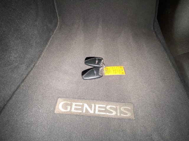 Used 2015 Hyundai Genesis 3.8 RWD image 29