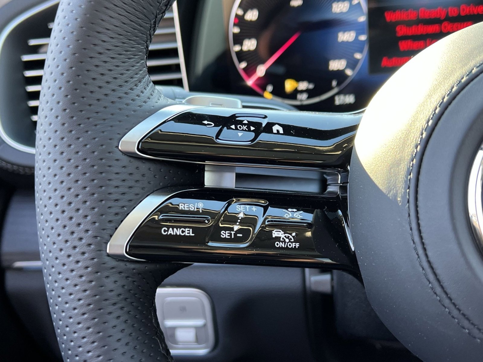 New 2026 Mercedes-Benz GLS 450 4MATIC image 32