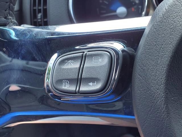 Used 2006 Chevrolet SSR w/ Preferred Equipment Group image 22