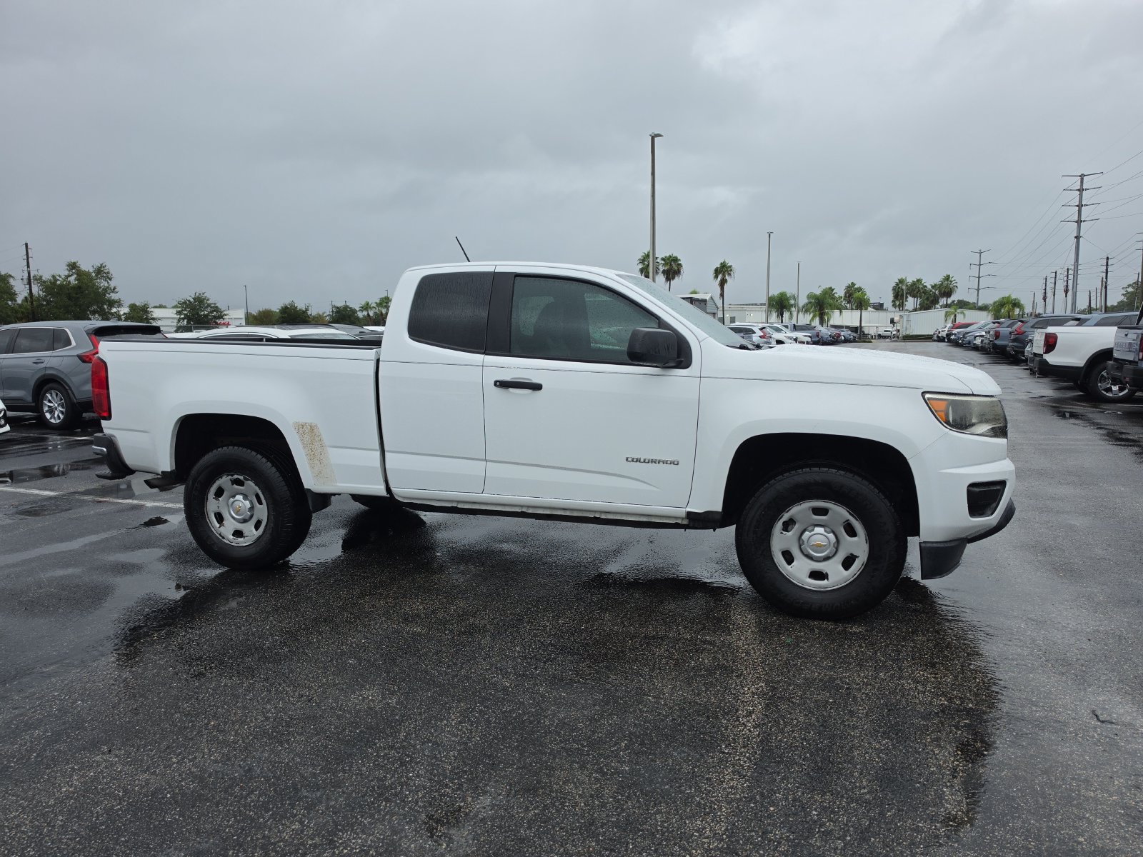 Used 2017 Chevrolet Colorado W/T RWD image 2