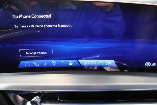 New 2026 Cadillac Lyriq Signature Luxury image 22