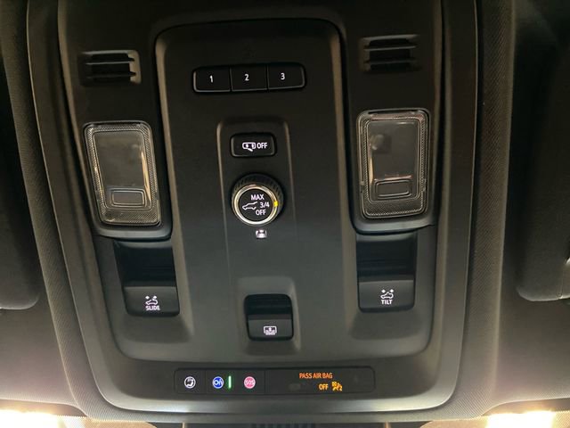 Used 2024 GMC Yukon SLT image 23