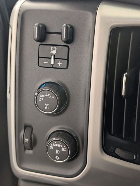 Used 2018 GMC Sierra 1500 SLT image 15