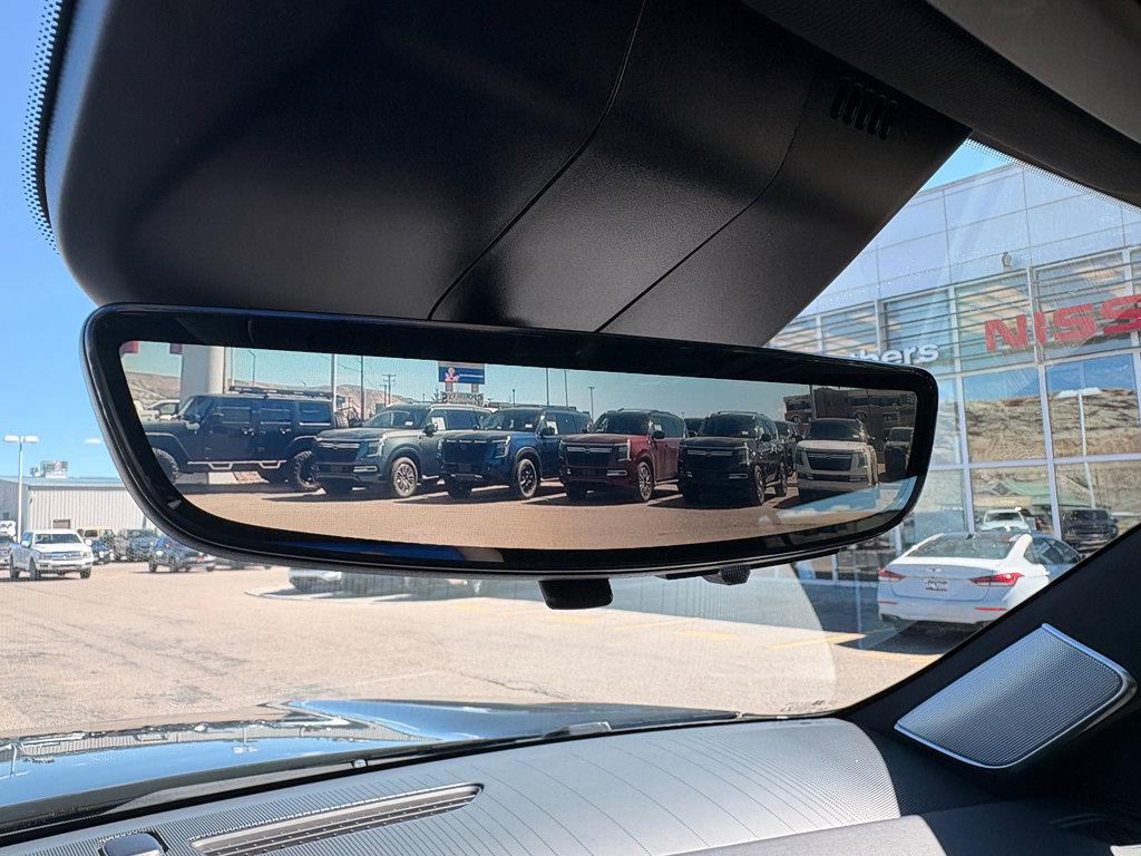 Used 2021 Cadillac Escalade ESV Sport w/ Driver Assist Tech Package AWD/4WD image 38