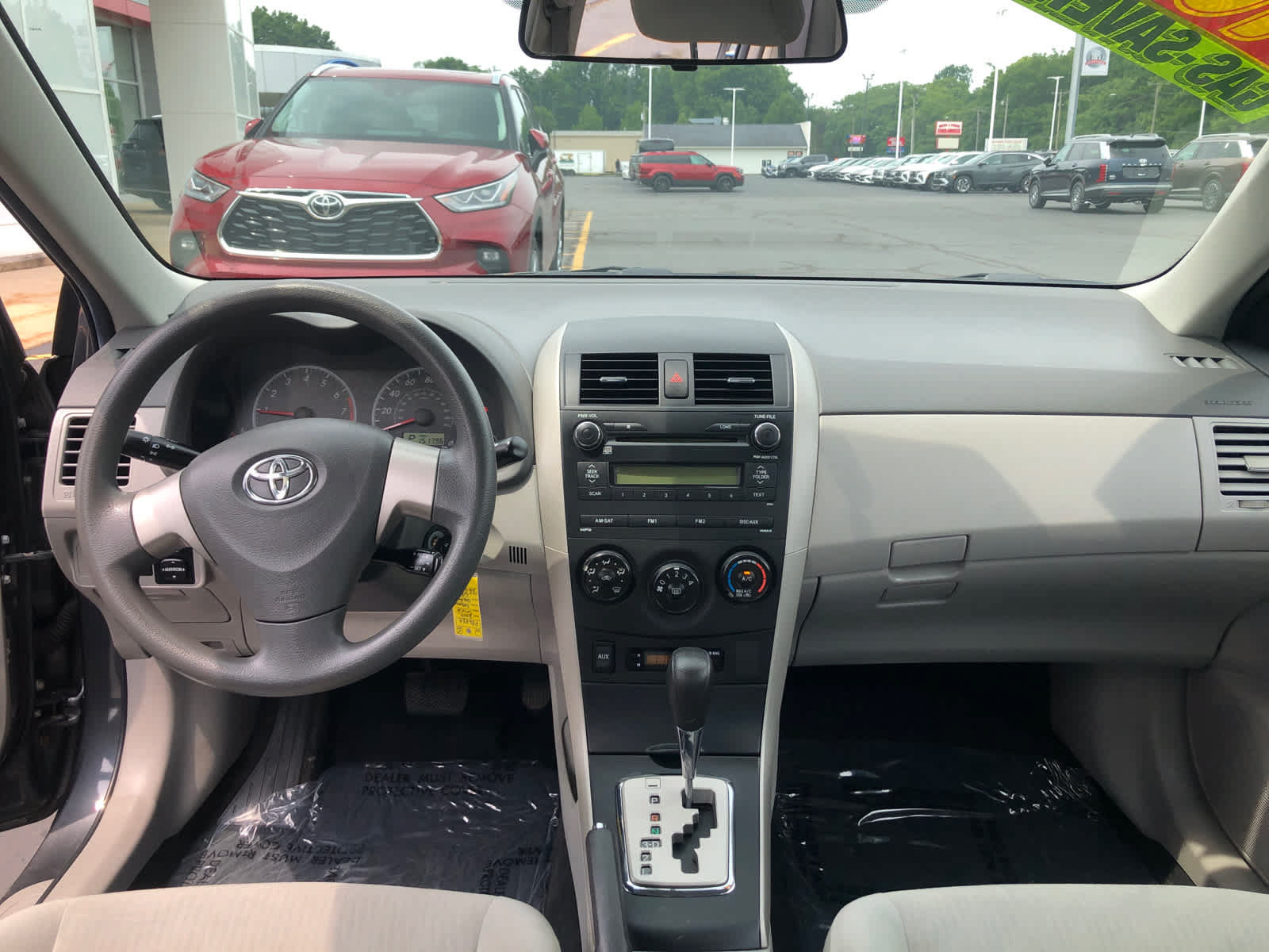 Used 2010 Toyota Corolla LE FWD image 15