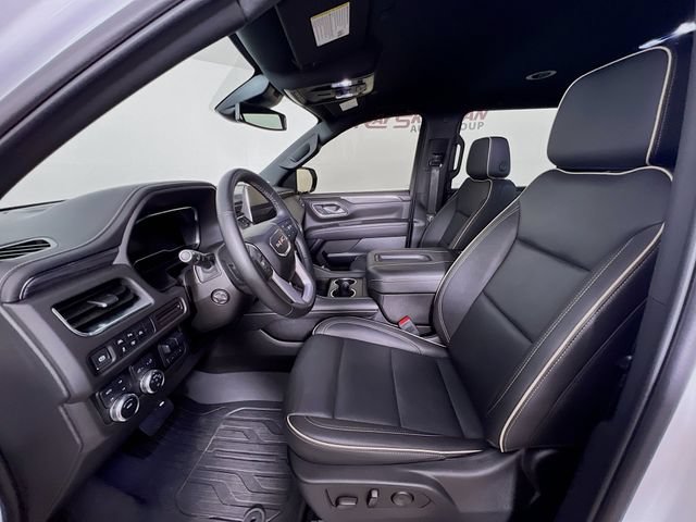 Used 2024 GMC Yukon XL SLT w/ SLT Luxury Package AWD/4WD image 10