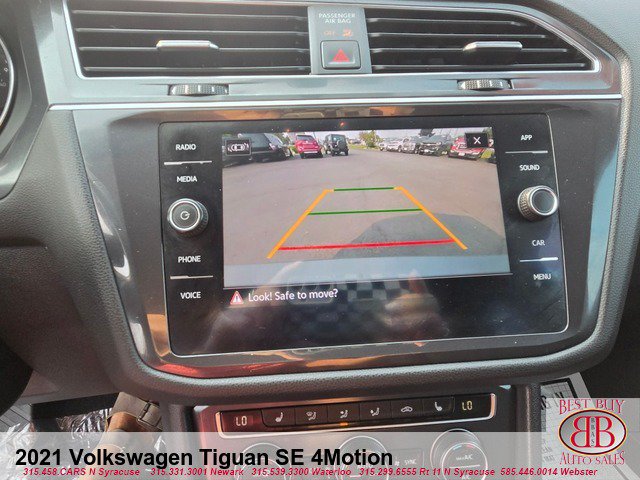 Used 2021 Volkswagen Tiguan SE AWD/4WD image 22