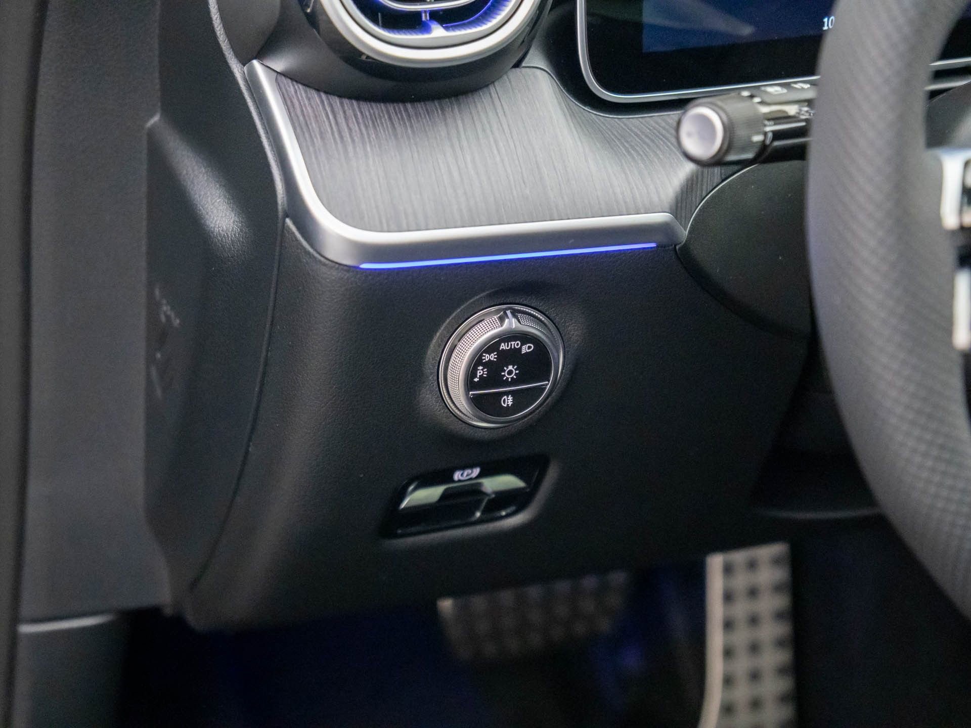 New 2026 Mercedes-Benz C 300 4MATIC Sedan image 21