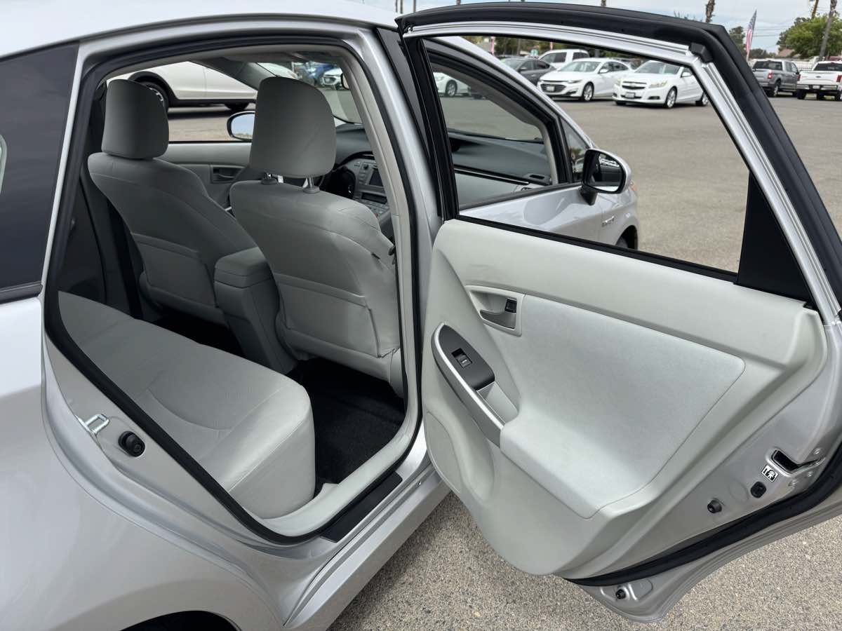 Used 2013 Toyota Prius Two FWD image 17