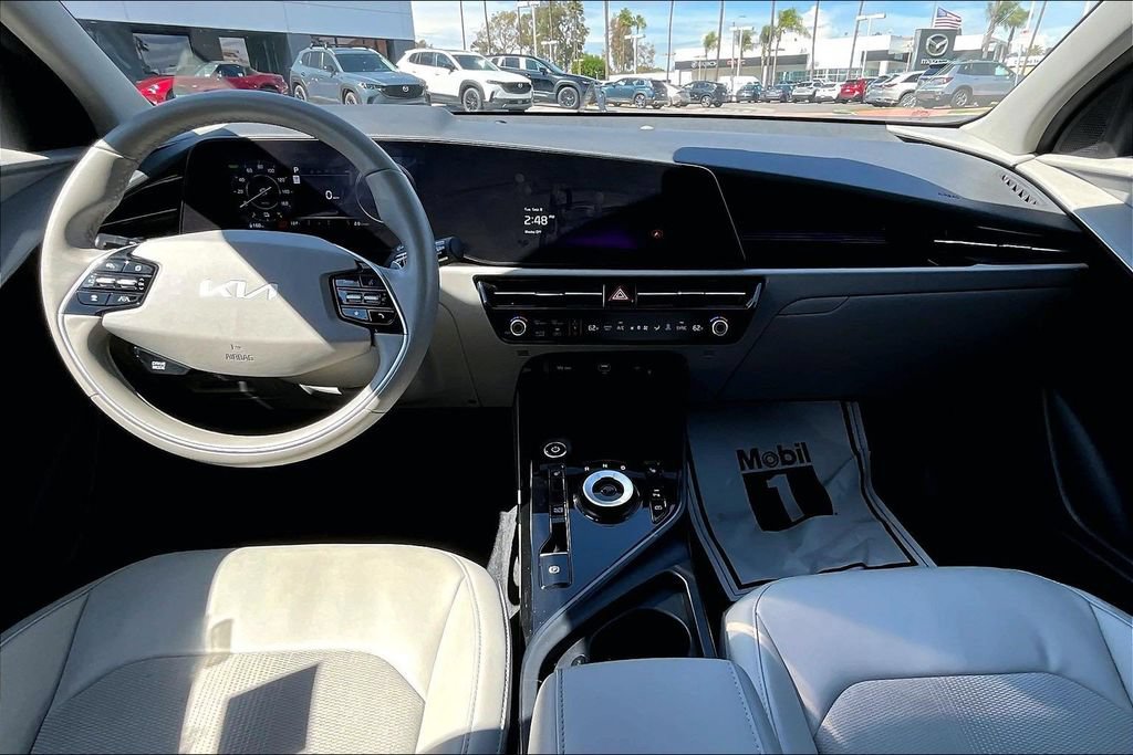 Used 2023 Kia Niro Wind FWD image 13
