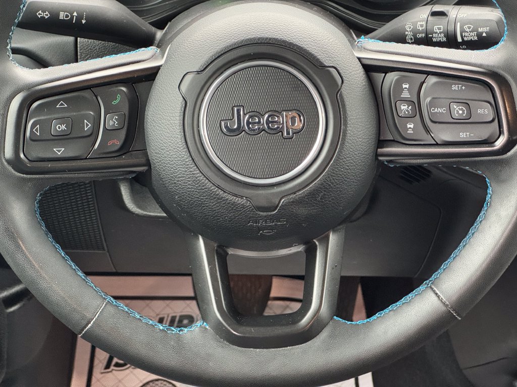 Used 2024 Jeep Wrangler Unlimited Rubicon 4xe AWD/4WD image 20