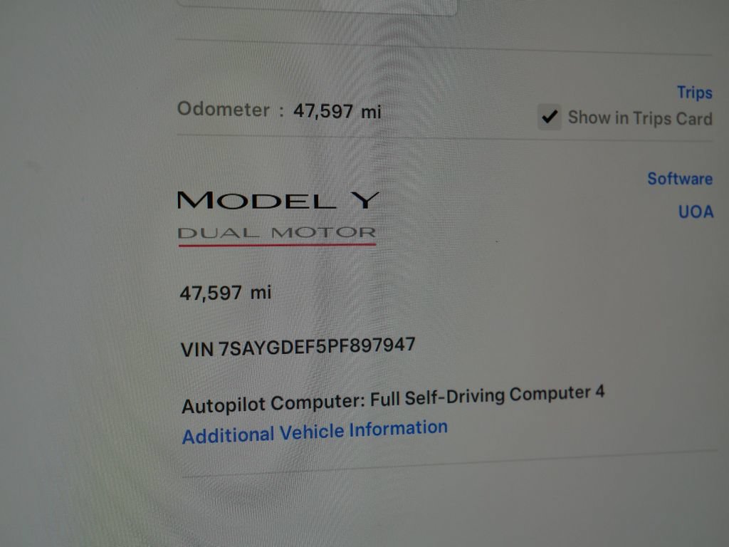 Used 2023 Tesla Model Y Performance AWD/4WD image 31