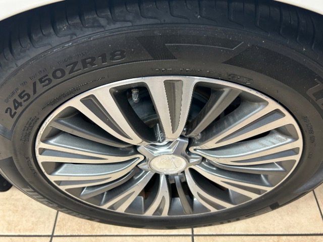 Used 2016 Kia K900 Luxury image 26