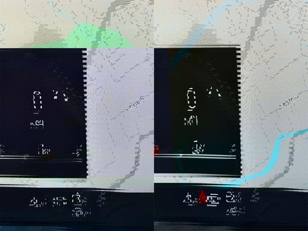 New 2025 Cadillac Escalade IQ Luxury 2 image 4