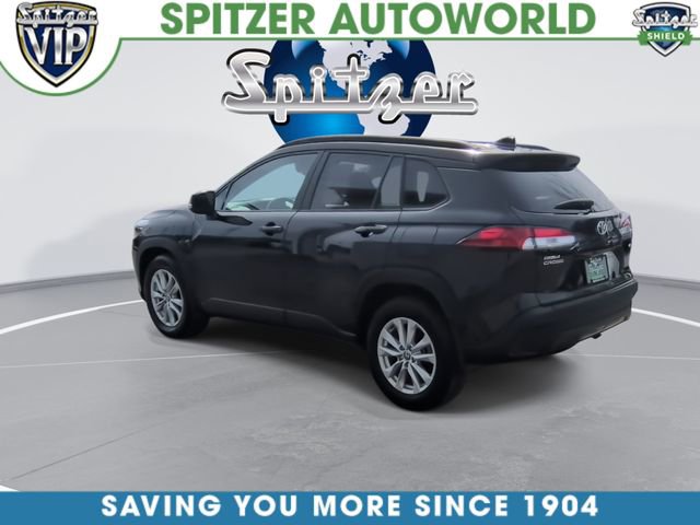 Used 2024 Toyota Corolla Cross LE image 7
