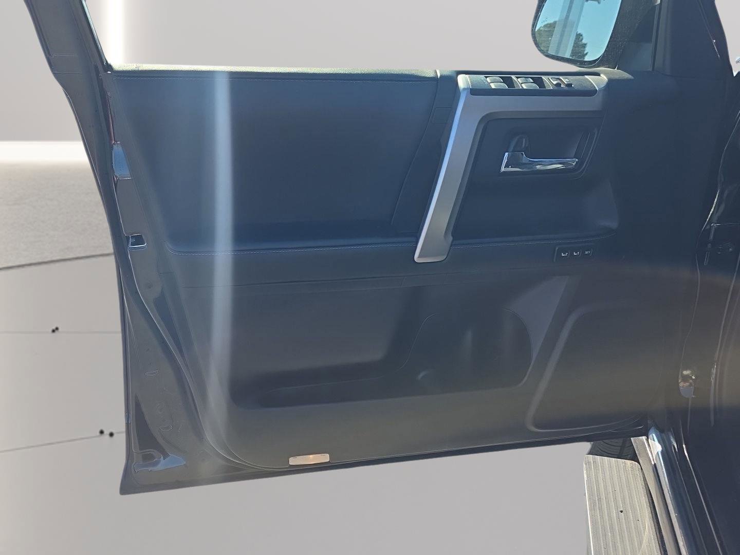 Used 2023 Toyota 4Runner Limited image 36