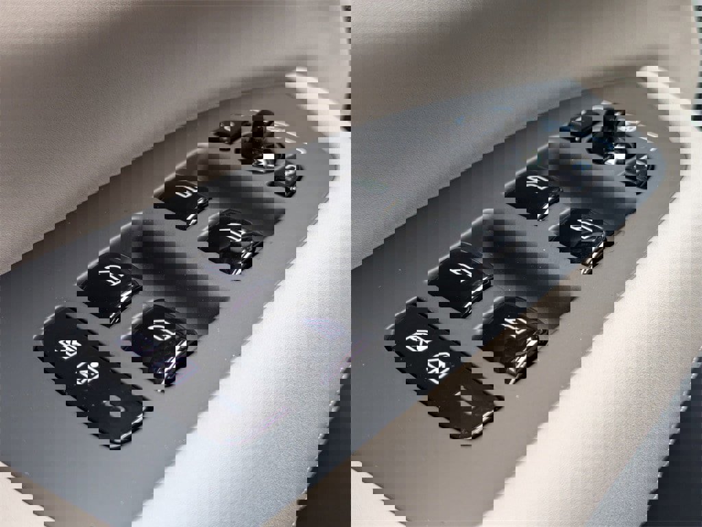 New 2026 Volvo XC90 B6 Plus image 33