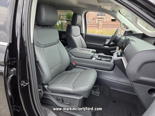 New 2026 Ford Expedition Active RWD image 14