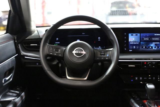 New 2025 Nissan Kicks SR w/ SR Premium Package image 15