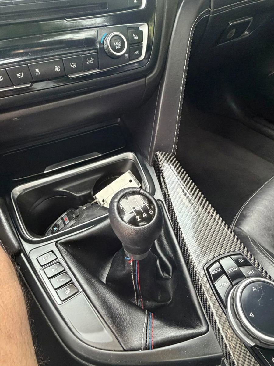 Used 2015 BMW M4 Coupe w/ Lighting Package RWD image 15