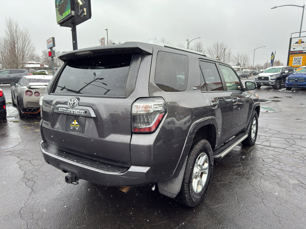 Used 2017 Toyota 4Runner SR5 image 6