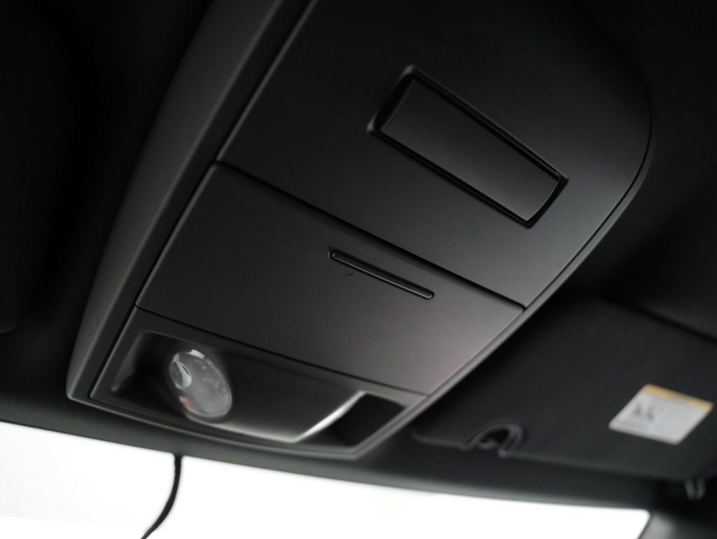 Used 2015 Dodge Grand Caravan SE image 40