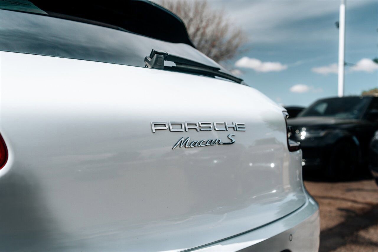 Used 2018 Porsche Macan S image 12