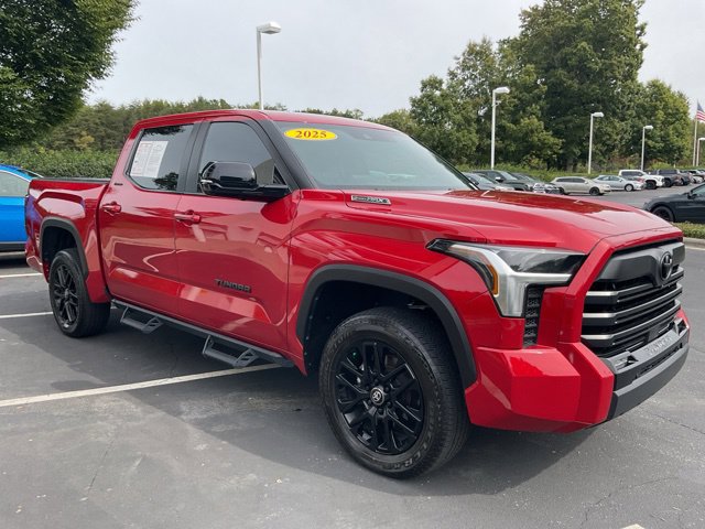 Used 2025 Toyota Tundra Limited AWD/4WD image 5