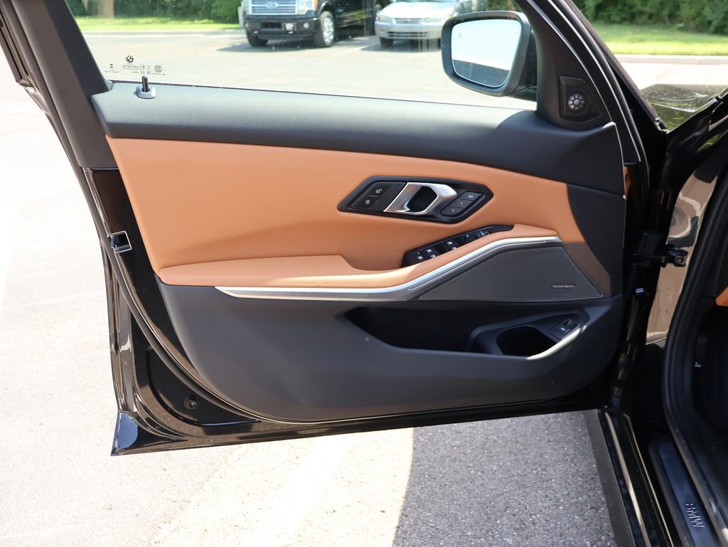 New 2025 BMW 330i xDrive 330i xDrive w/ Premium Package image 29