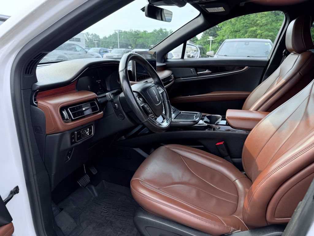 Used 2023 Lincoln Nautilus Reserve AWD/4WD image 22