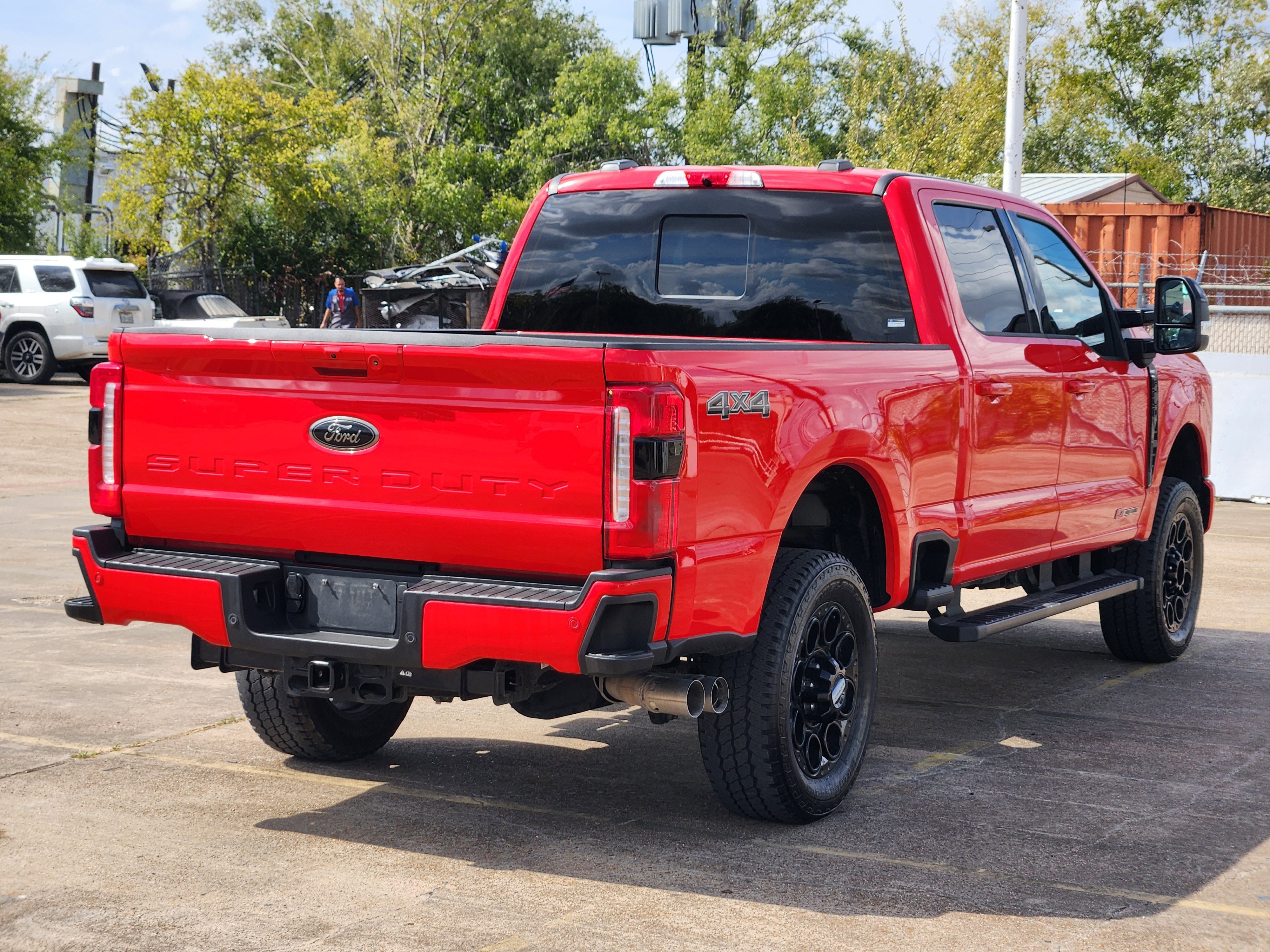 Used 2024 Ford F250 Lariat w/ Black Appearance Package image 3