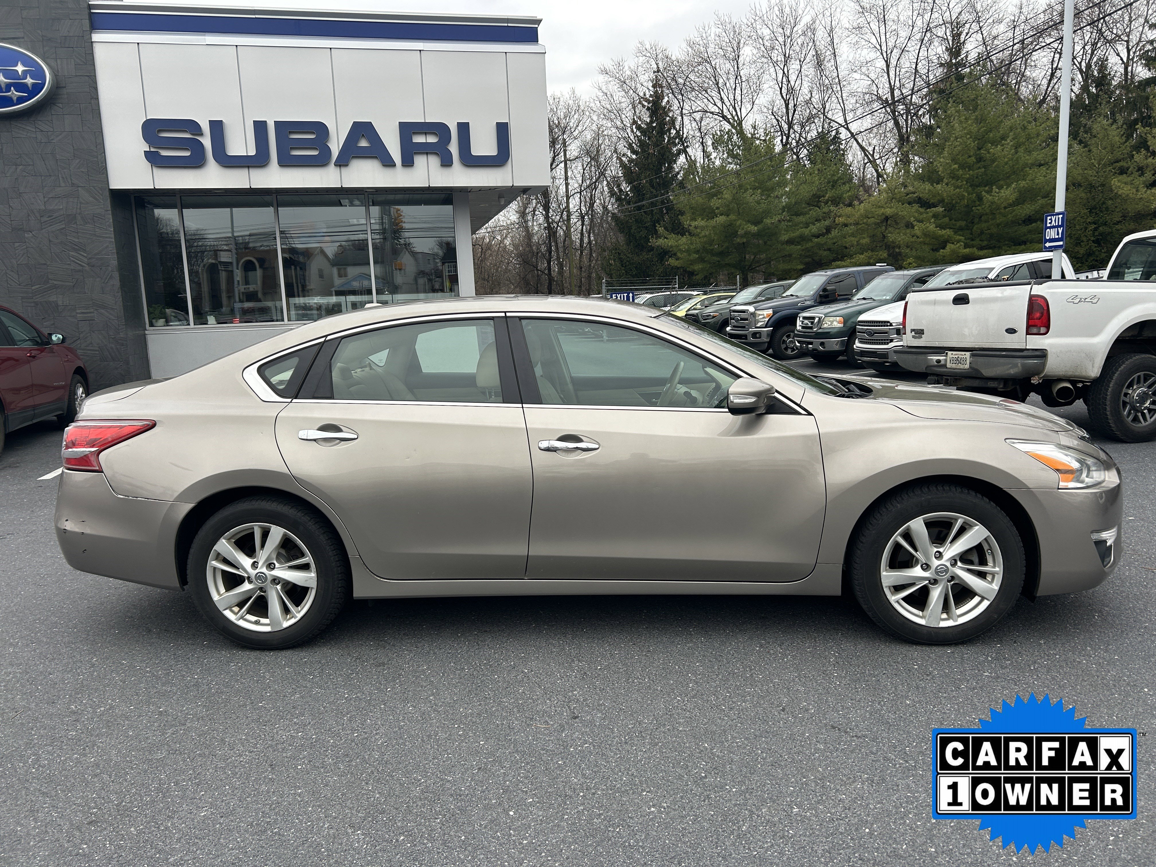 Used 2013 Nissan Altima 2.5 SL w/ Technology Pkg image 2