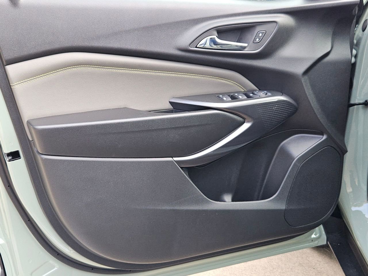 New 2026 Chevrolet Trax ACTIV w/ Driver Confidence Package image 7