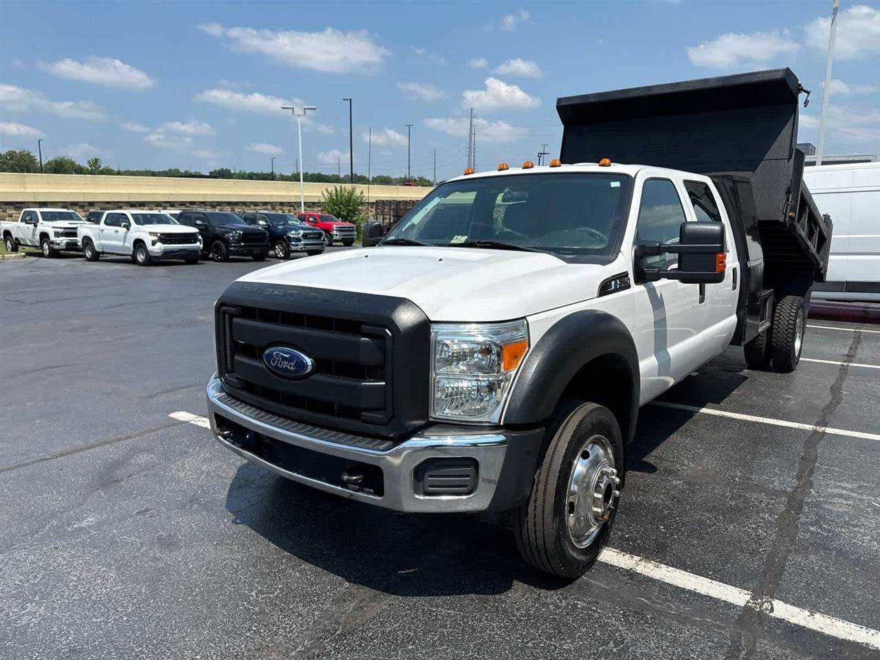 Used 2015 Ford F550 4x4 Crew Cab Super Duty image 4
