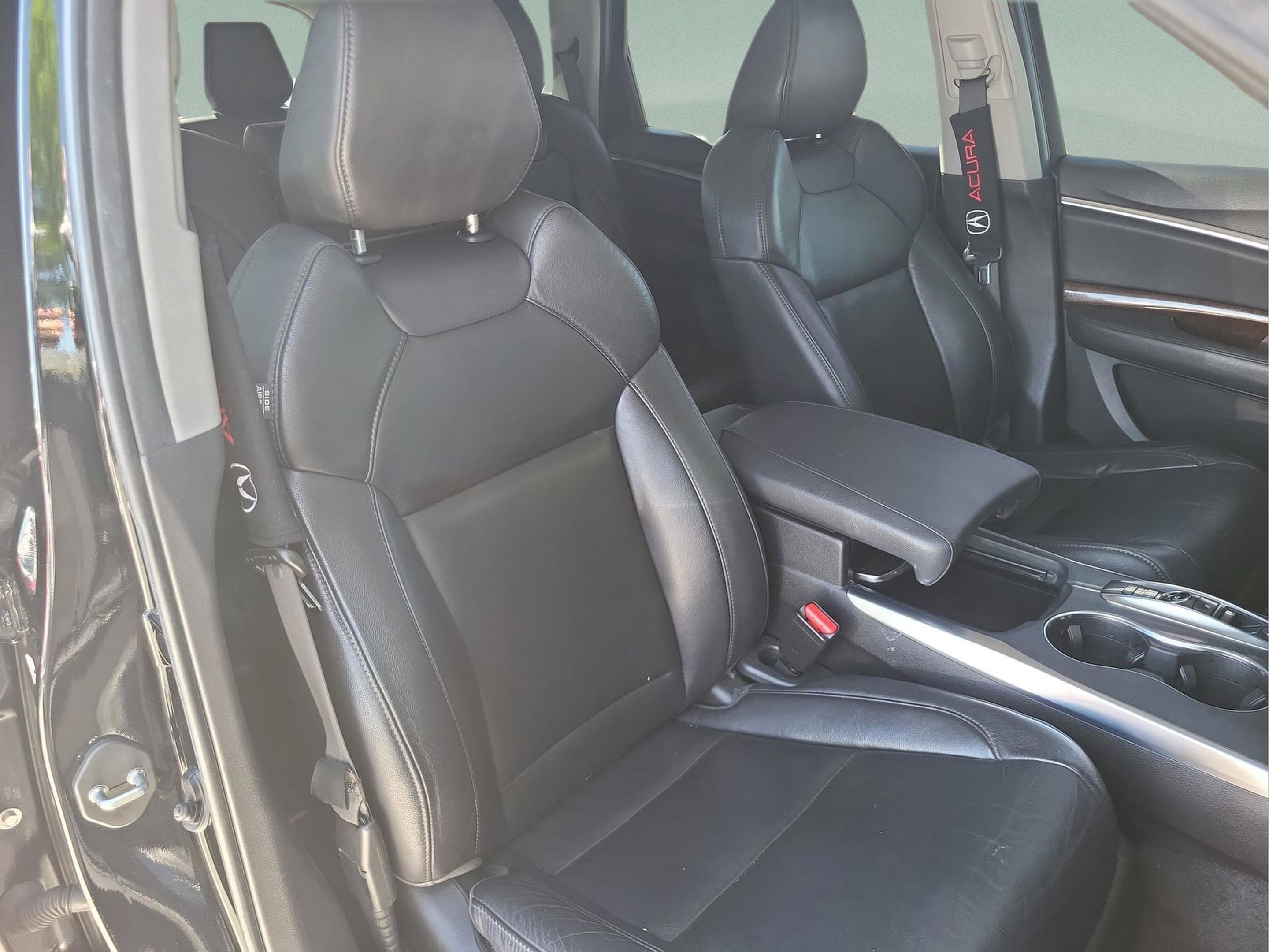 Used 2020 Acura MDX SH-AWD image 19