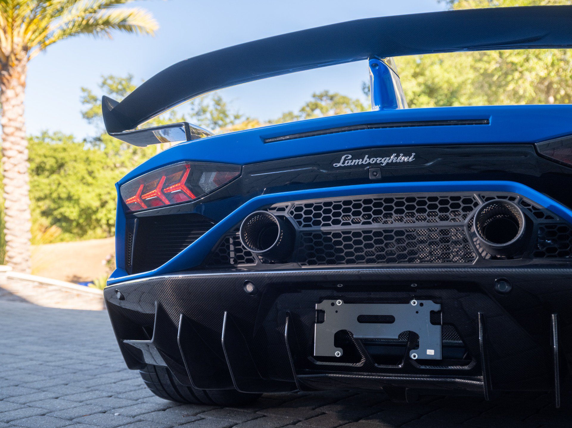 Used 2020 Lamborghini Aventador SVJ AWD/4WD image 20